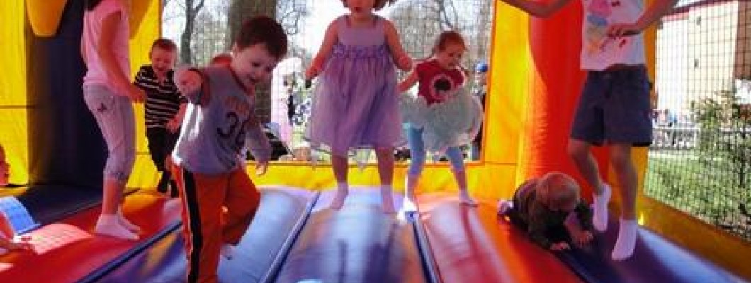 Why Is It Important to Separate Older and Younger Kids in a Bounce House?